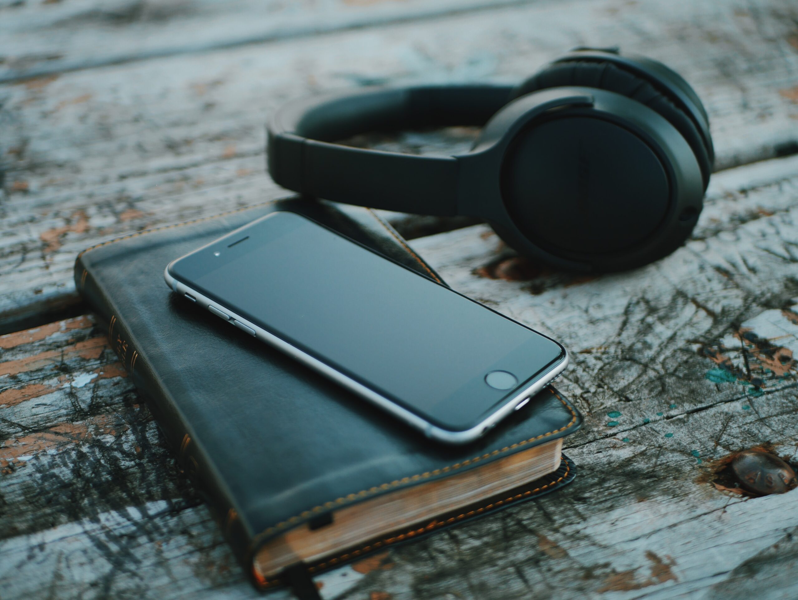 Advantages of Books and Audiobooks